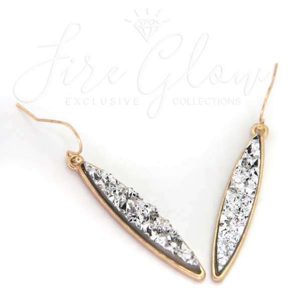 Teardrop / Marquise Silver tone Druzy Earringa - Picture 3 of 8